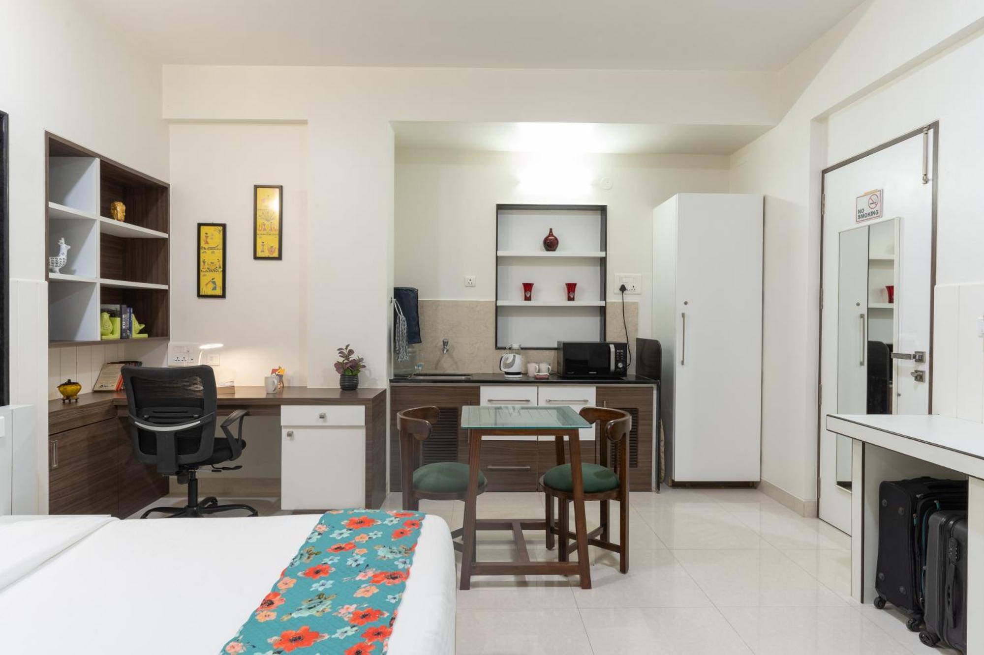 Bauhinia Bed & Breakfast Pune Exterior photo